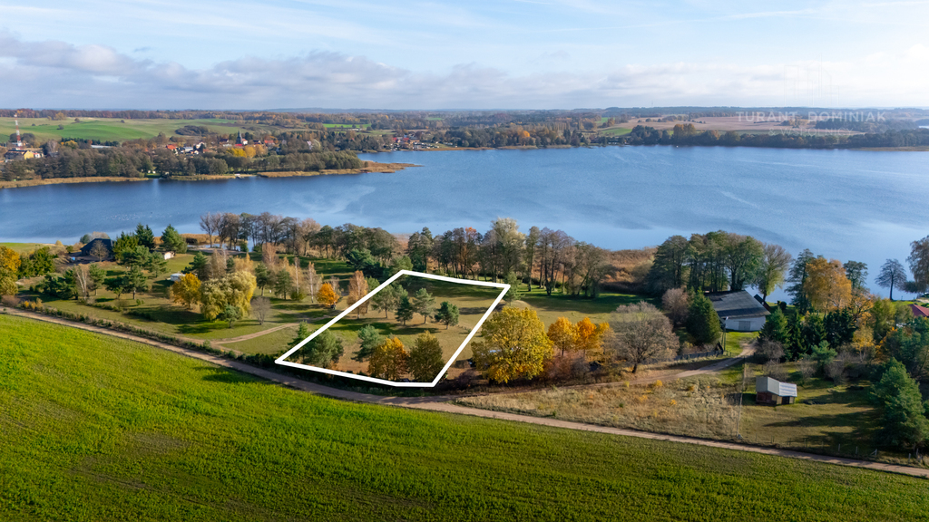 Malowniczo położona działka - jezioro Lubie (3)