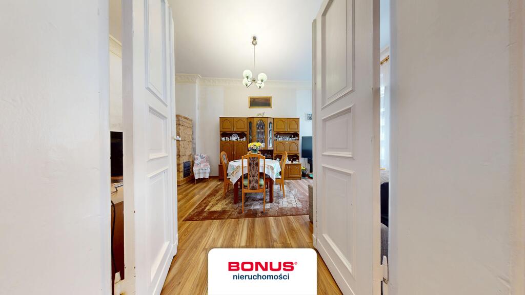 3 pokoje z balkonem w odnowionej kamienicy (1)