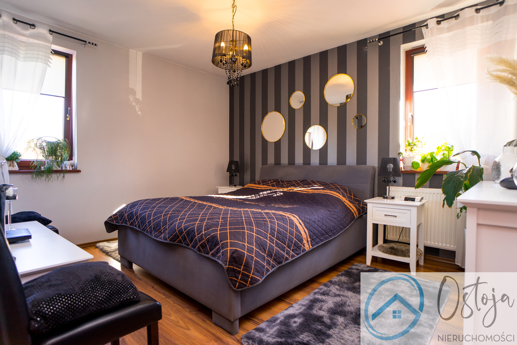 Wolnostojący Dom - z lokalem handlowym - Podjuchy (7)