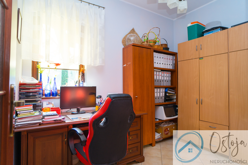 Wolnostojący Dom - z lokalem handlowym - Podjuchy (26)