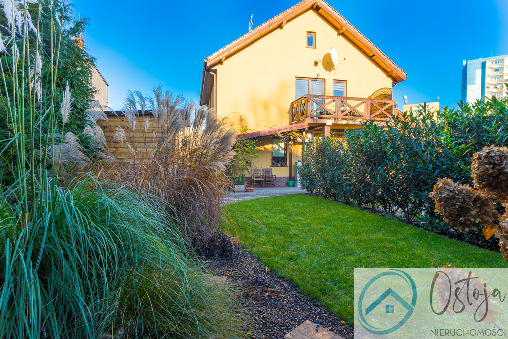 Wolnostojący Dom - z lokalem handlowym - Podjuchy (13)