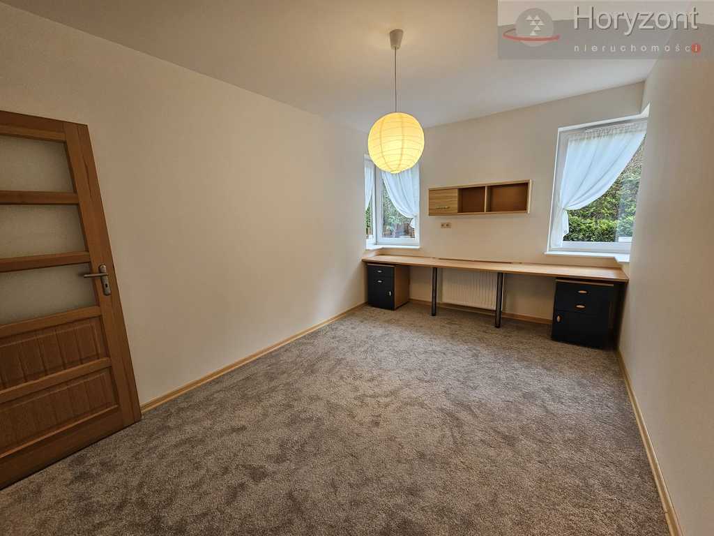 3pok. 86m2, ogród 200m2, 2 miejsca post., Gumieńce (8)