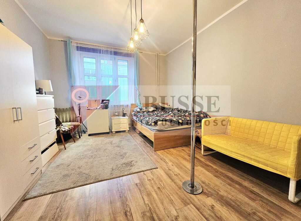 Duże 2 pokoje z loggia przy Mikołaja Reja! (4)