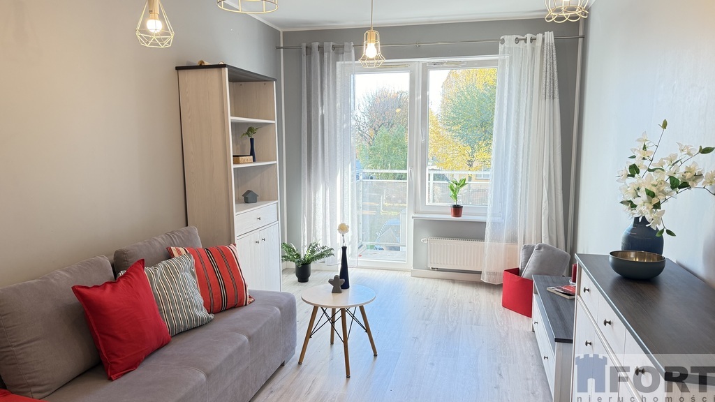 Kawalerka przy Potulickiej, do wprowadzenia (1)