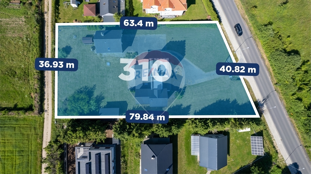 Rodzinna rezydencja z potencjałem pensjonatowym! (24)