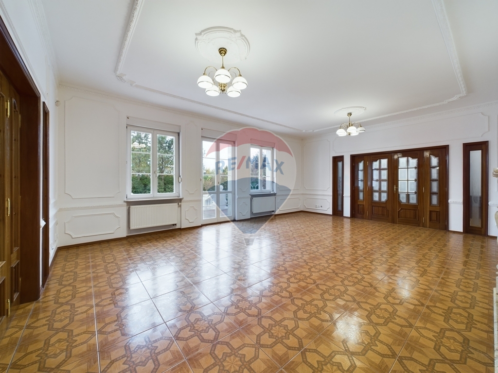 Willa z przestronnymi wnętrzami w Nowych Bielicach (19)