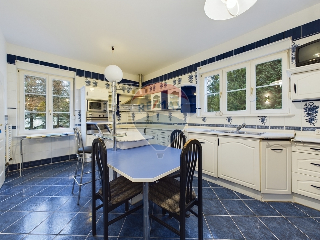 Willa z przestronnymi wnętrzami w Nowych Bielicach (22)