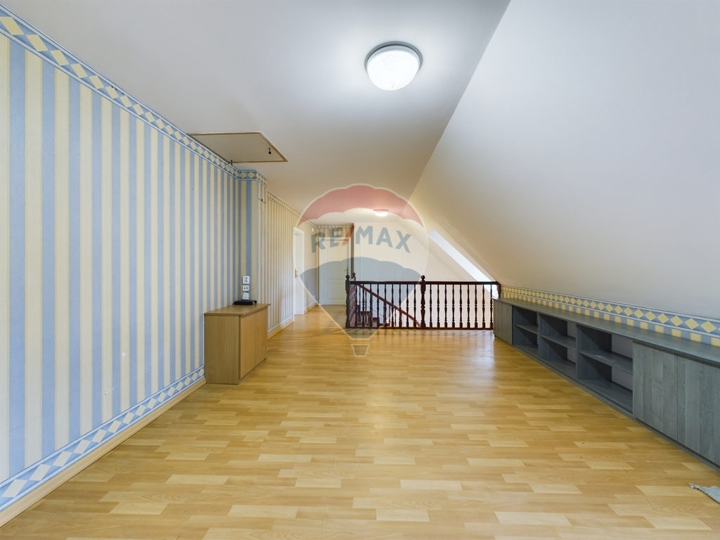 Willa z przestronnymi wnętrzami w Nowych Bielicach (25)