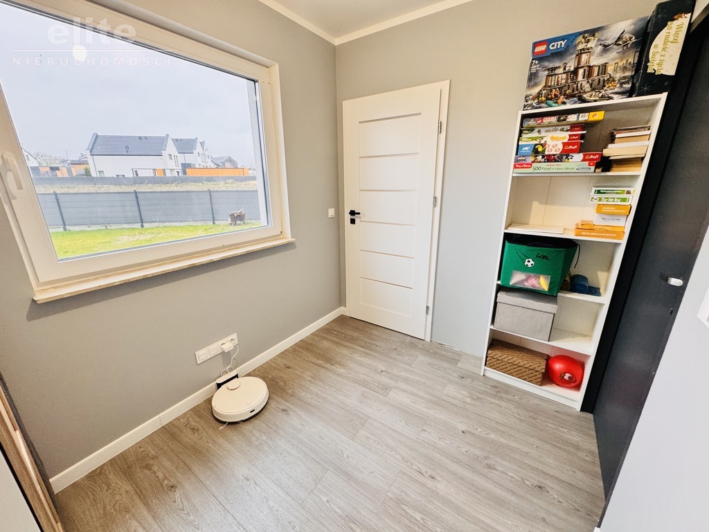 Warzymice 5 pokoi, duża działka garaż pompa ciepła (20)