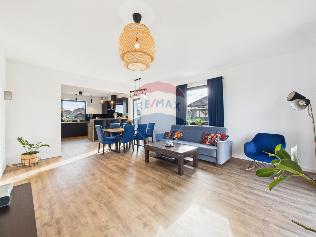 Urokliwy dom w Konikowie z ogrodem! (2)