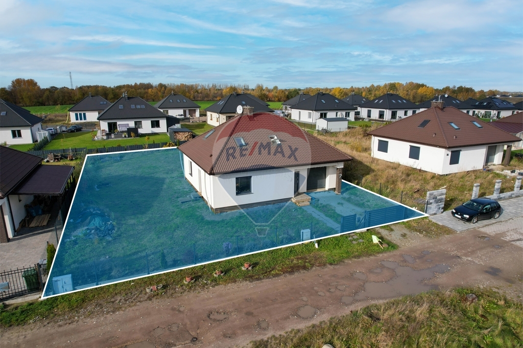 Urokliwy dom w Konikowie z ogrodem! (12)