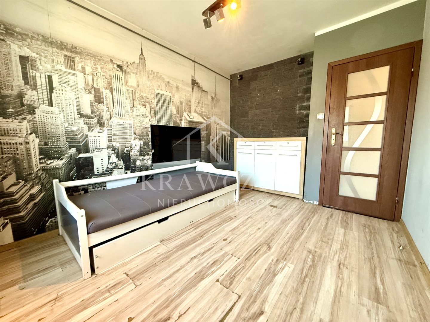 DOM W ZABUDOWIE SZEREGOWEJ Z LOKALEM - PRAWOBRZEŻE (12)