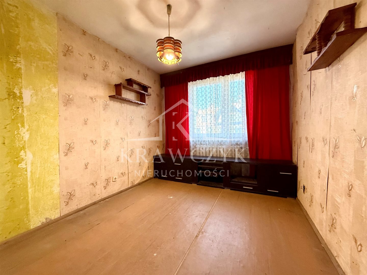 DOM W ZABUDOWIE SZEREGOWEJ Z LOKALEM - PRAWOBRZEŻE (14)