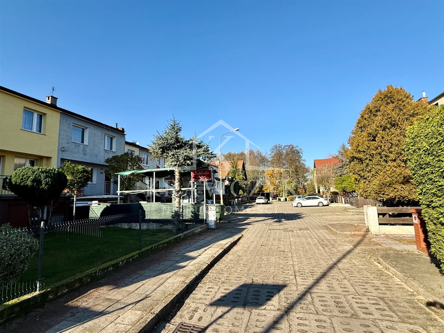 DOM W ZABUDOWIE SZEREGOWEJ Z LOKALEM - PRAWOBRZEŻE (22)