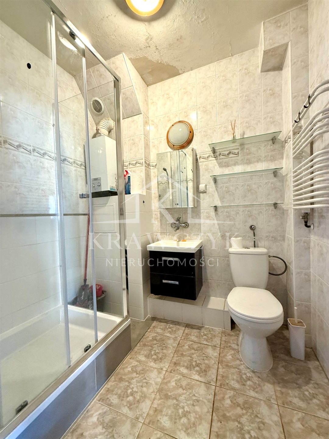 DOM W ZABUDOWIE SZEREGOWEJ Z LOKALEM - PRAWOBRZEŻE (7)