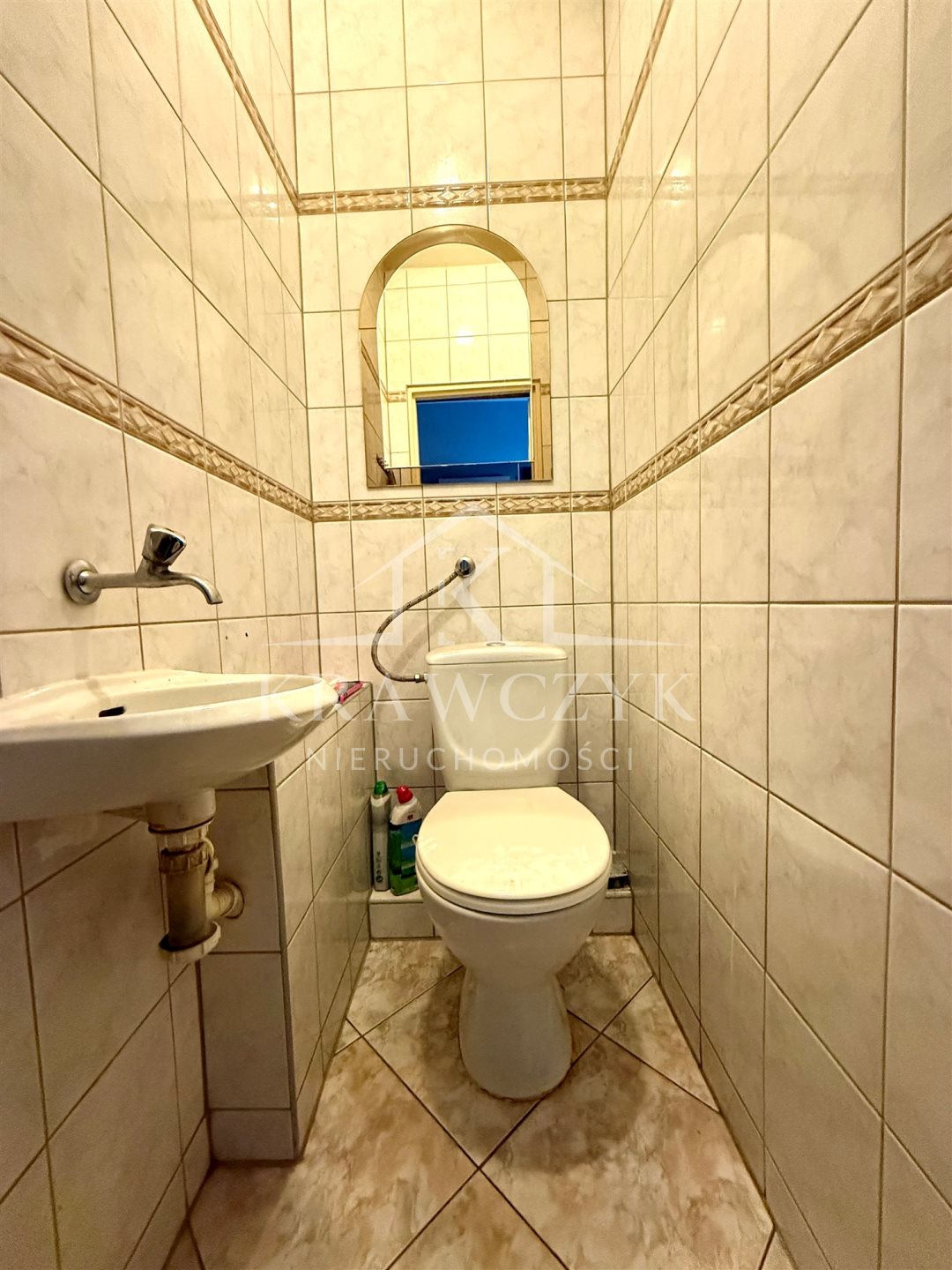 DOM W ZABUDOWIE SZEREGOWEJ Z LOKALEM - PRAWOBRZEŻE (8)