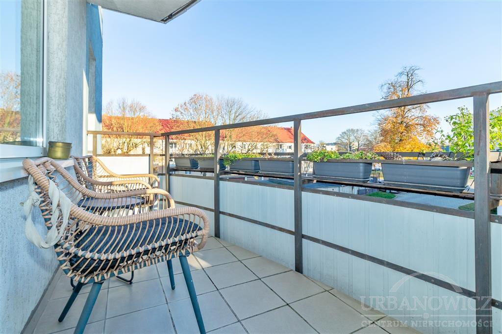 3-pok. mieszkanie na 1 piętrze z loggią i garażem. (7)