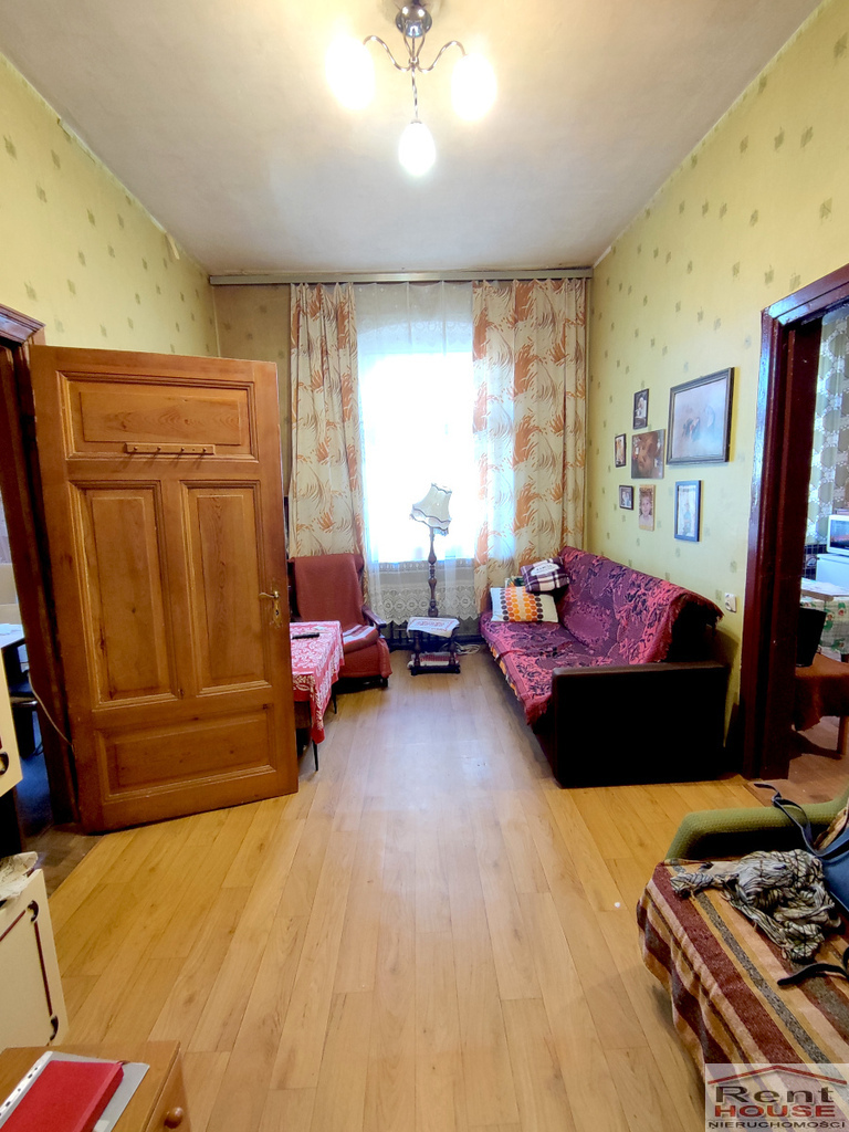 Centrum, 2 pokoje do remontu (6)