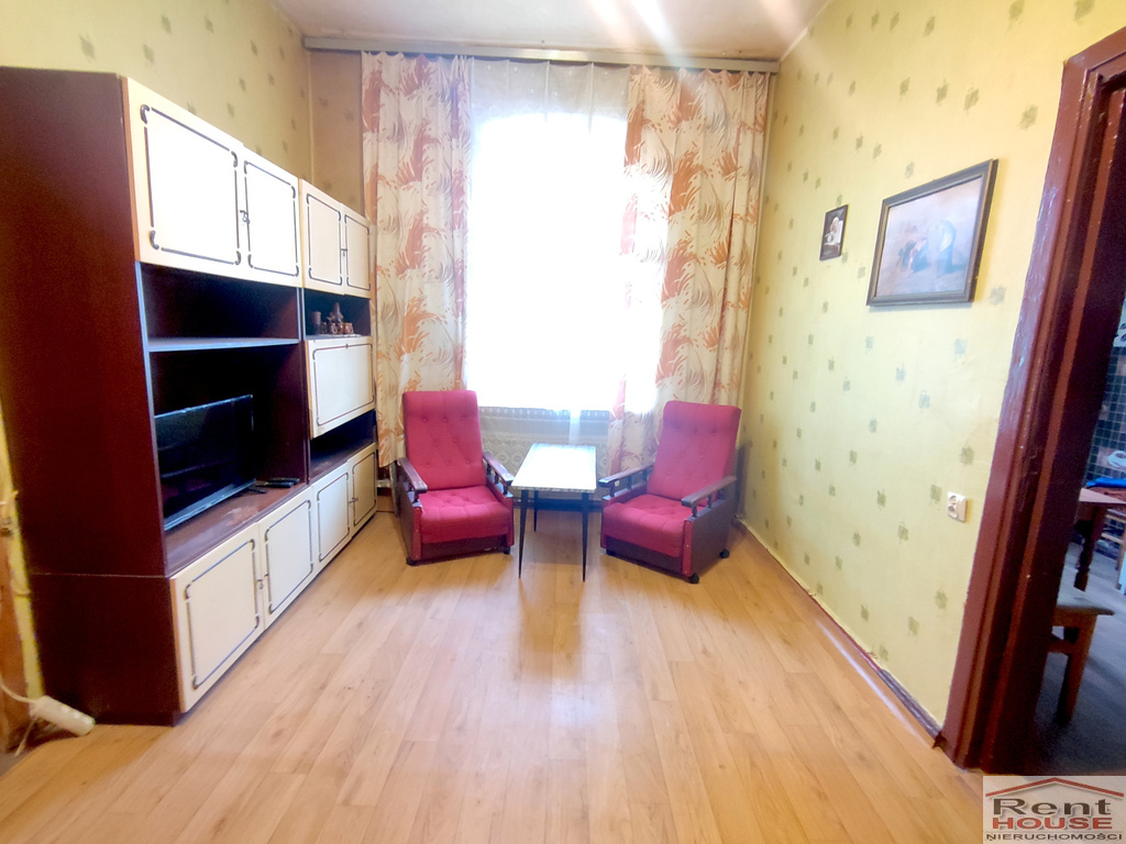 Centrum, 2 pokoje do remontu (6)