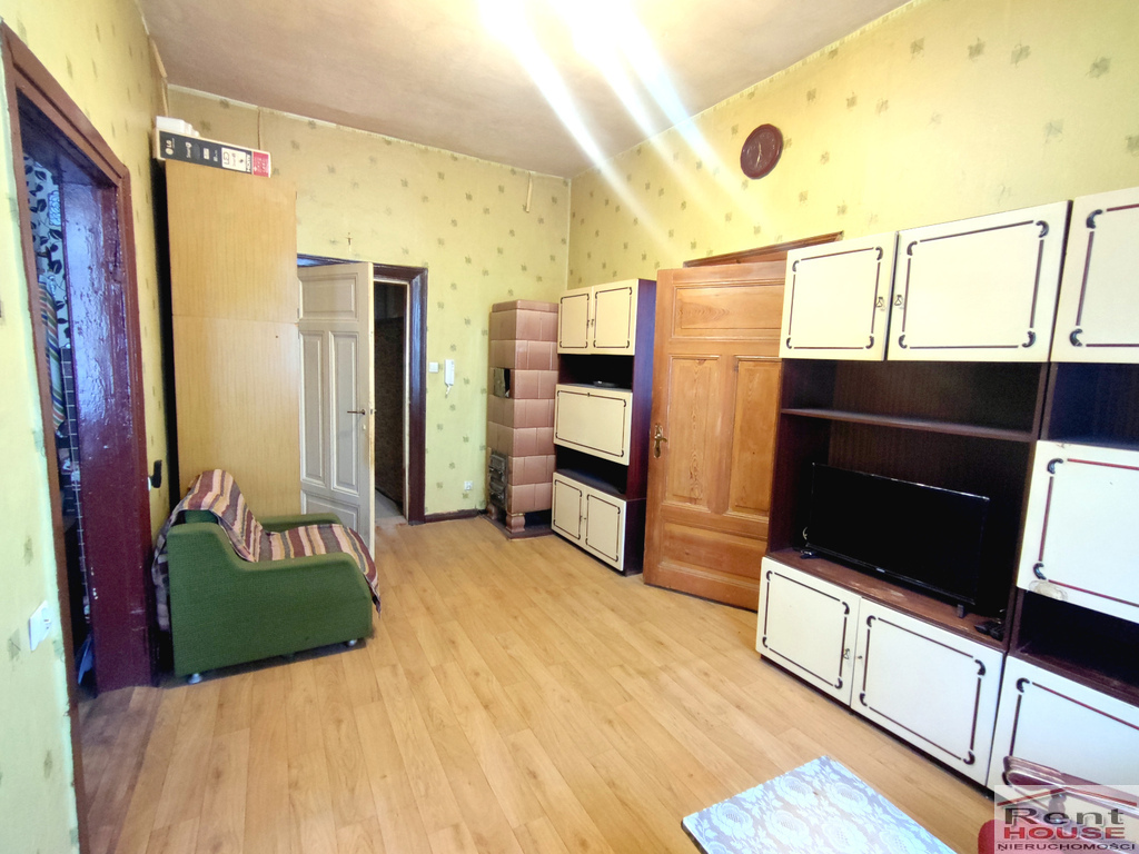 Centrum, 2 pokoje do remontu (8)