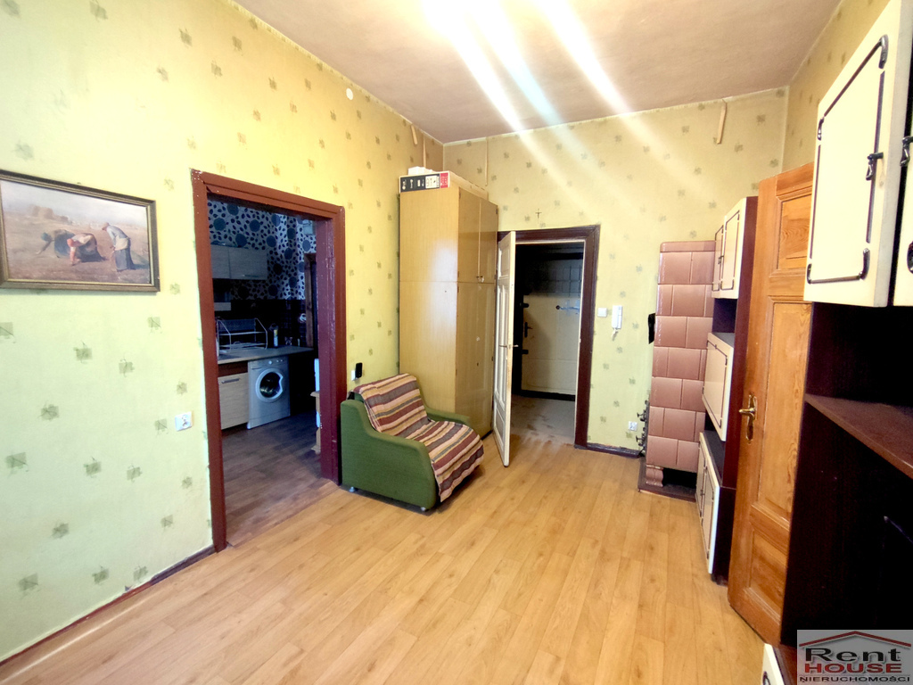 Centrum, 2 pokoje do remontu (9)