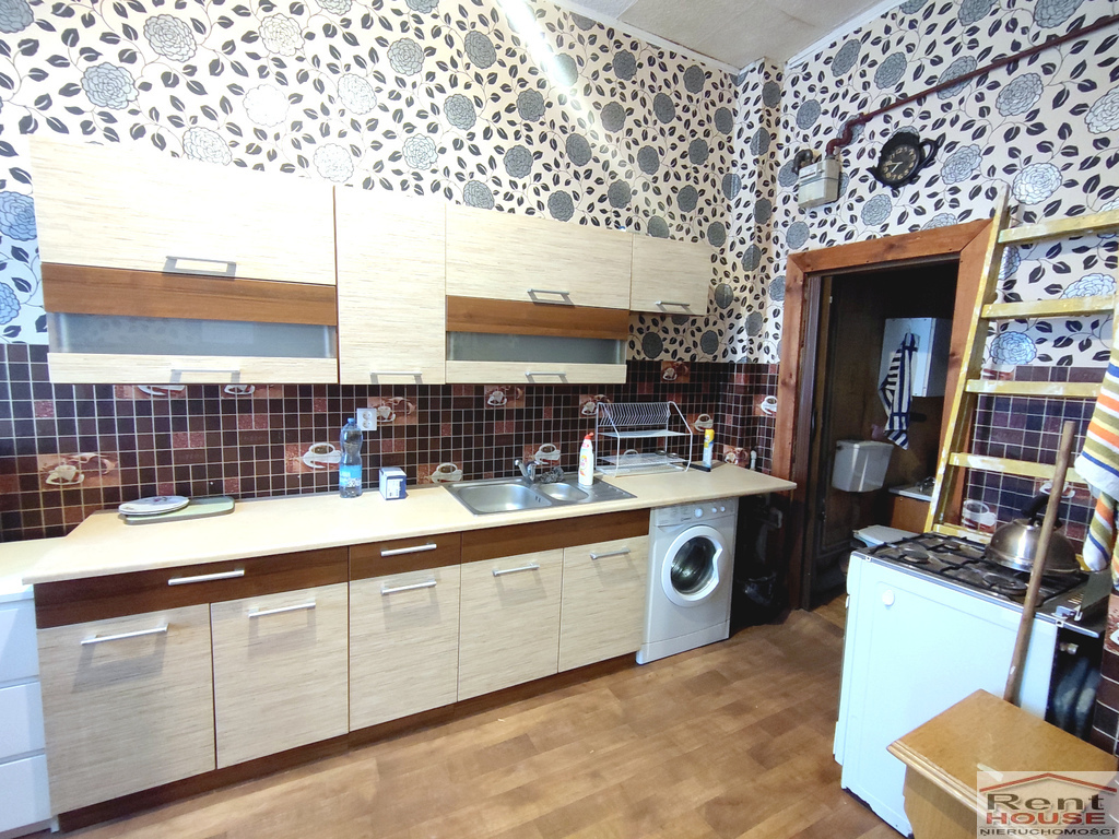 Centrum, 2 pokoje do remontu (13)