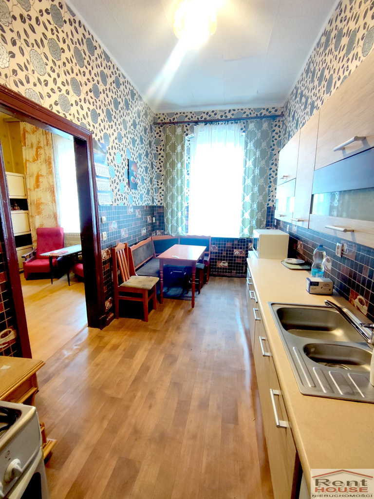Centrum, 2 pokoje do remontu (10)