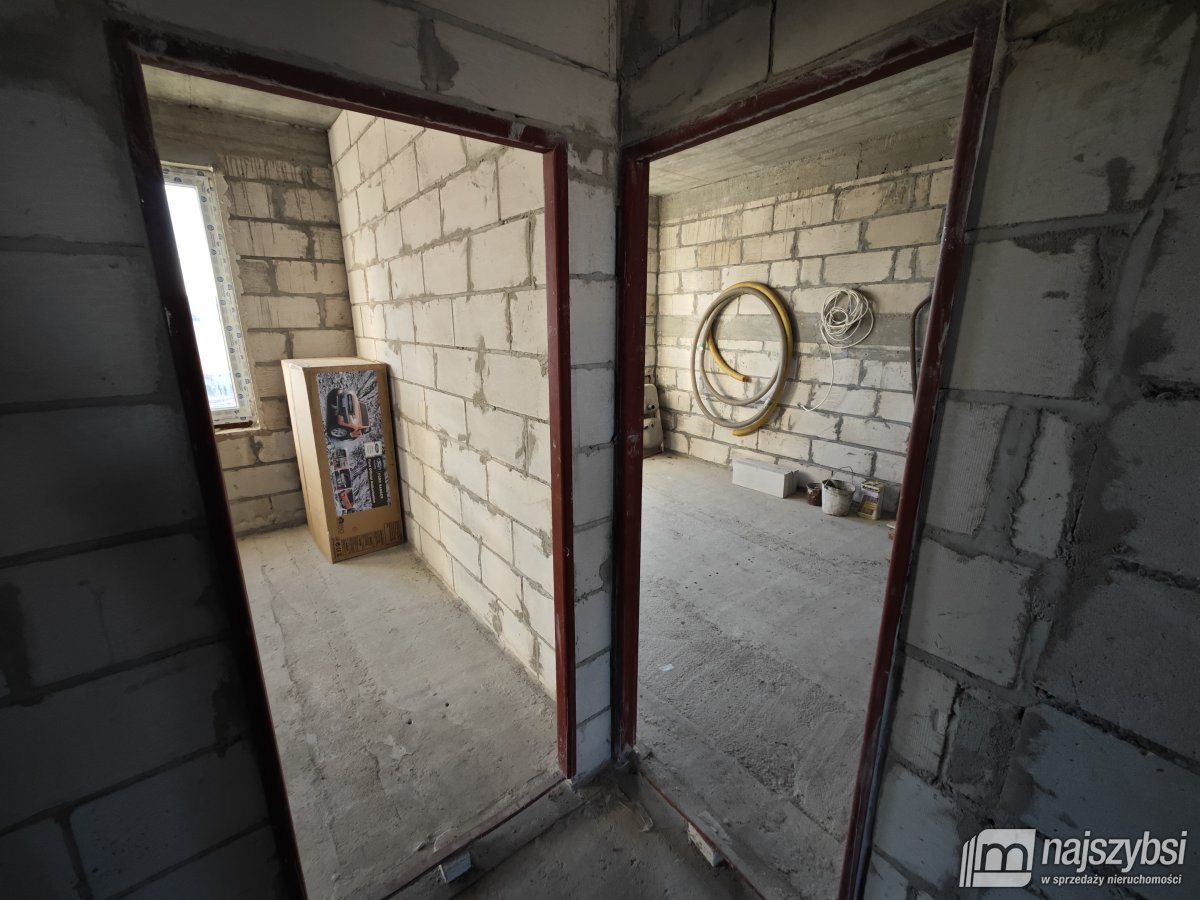 NA SPRZEDAZ OBIEKT MAGAZYNOWO-BIUROWY KOSZ. BIZNES (16)