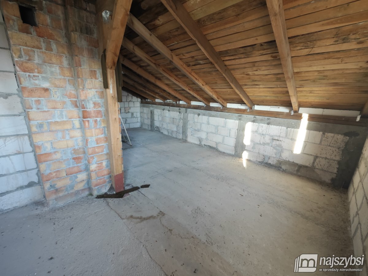 NA SPRZEDAZ OBIEKT MAGAZYNOWO-BIUROWY KOSZ. BIZNES (22)