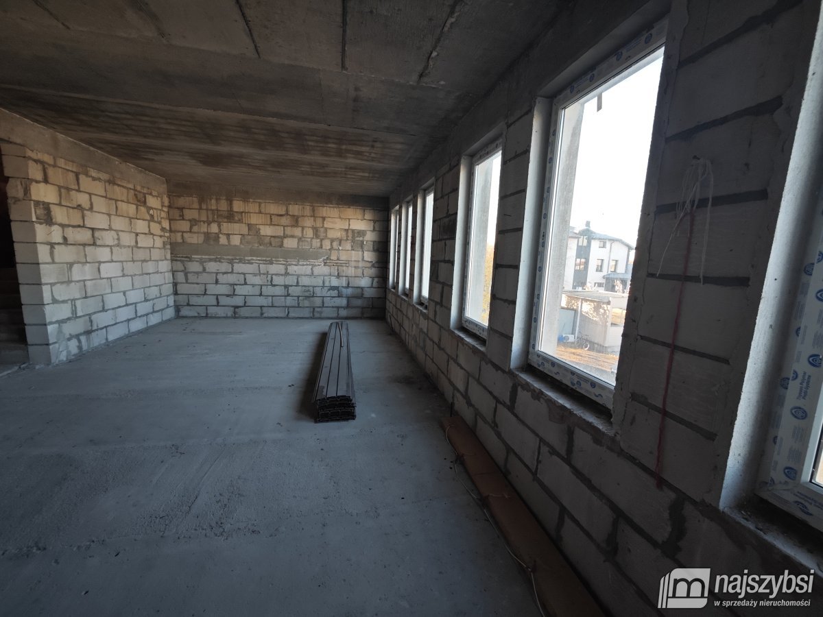 NA SPRZEDAZ OBIEKT MAGAZYNOWO-BIUROWY KOSZ. BIZNES (15)
