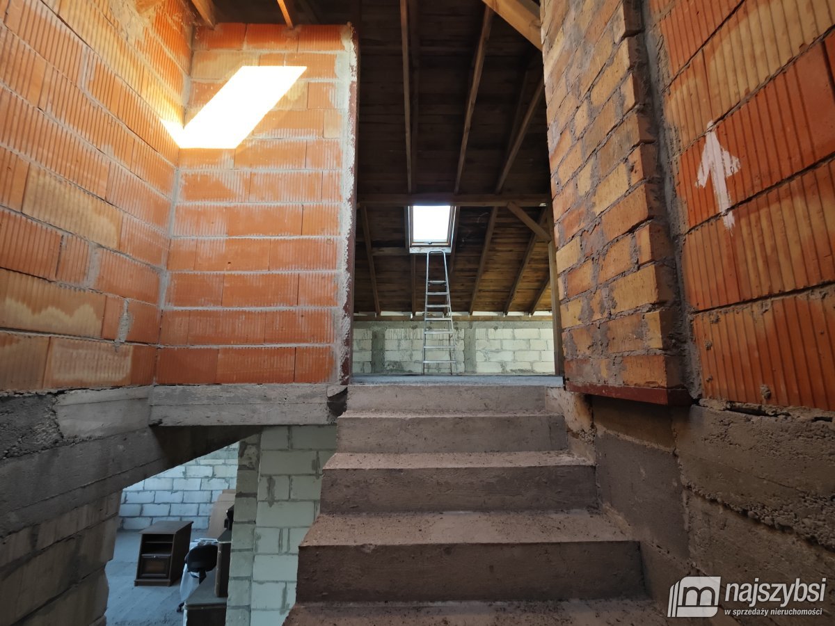 NA SPRZEDAZ OBIEKT MAGAZYNOWO-BIUROWY KOSZ. BIZNES (20)