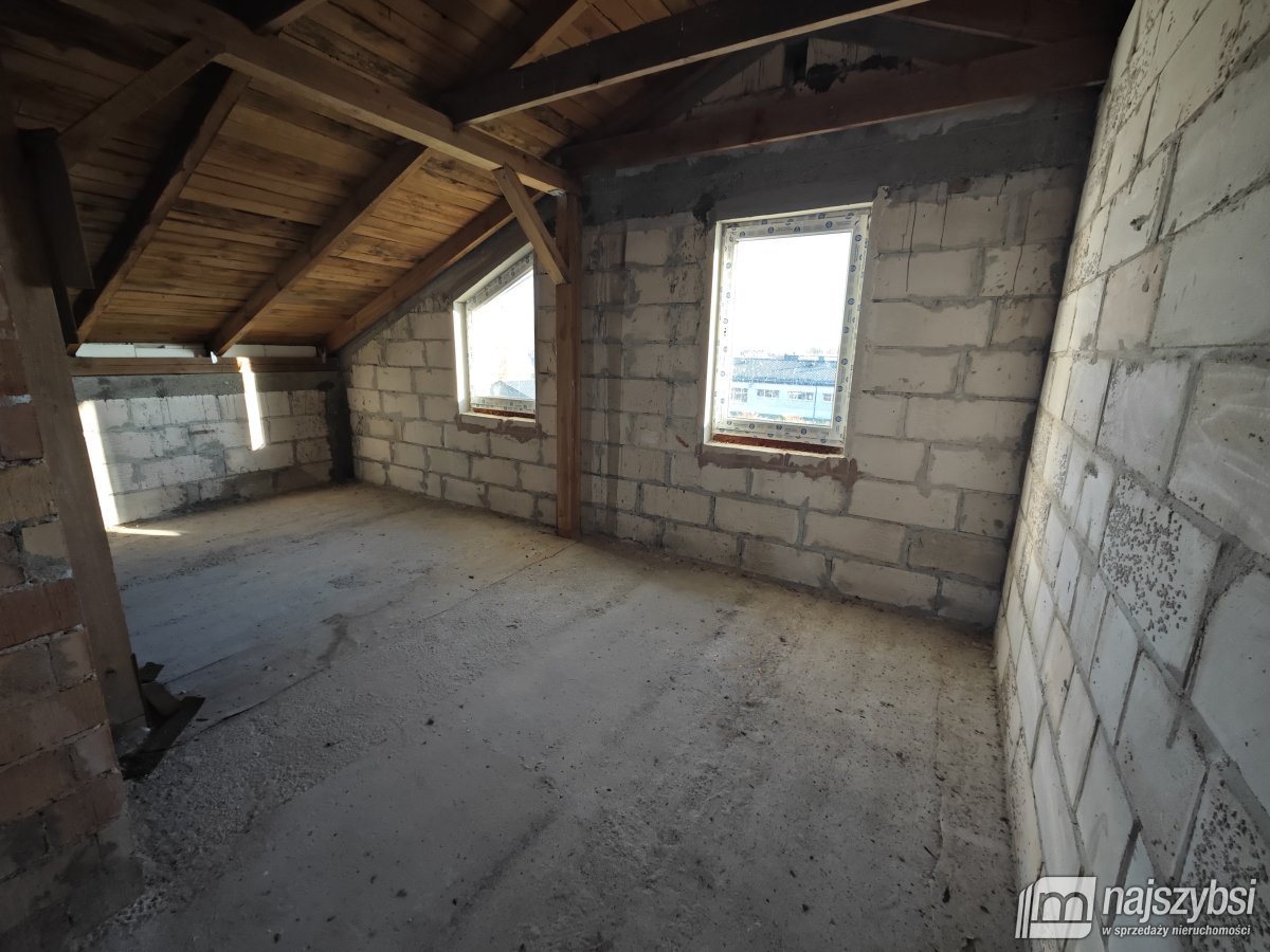 NA SPRZEDAZ OBIEKT MAGAZYNOWO-BIUROWY KOSZ. BIZNES (25)