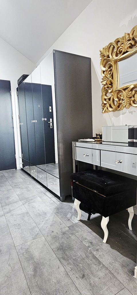 Wyposażone mieszkanie z widokiem na rzekę (6)