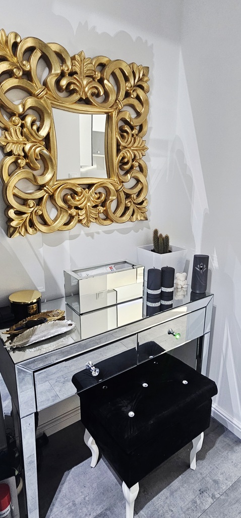 Wyposażone mieszkanie z widokiem na rzekę (7)