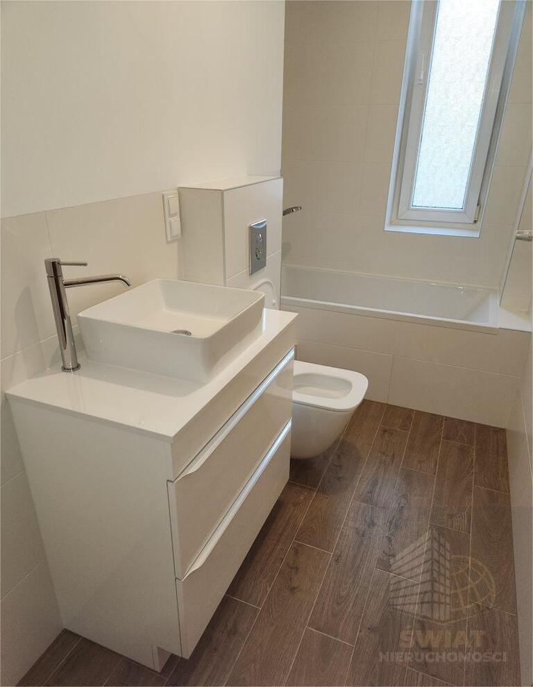 Przestronne 2-pokojowe mieszkanie po remoncie. (5)