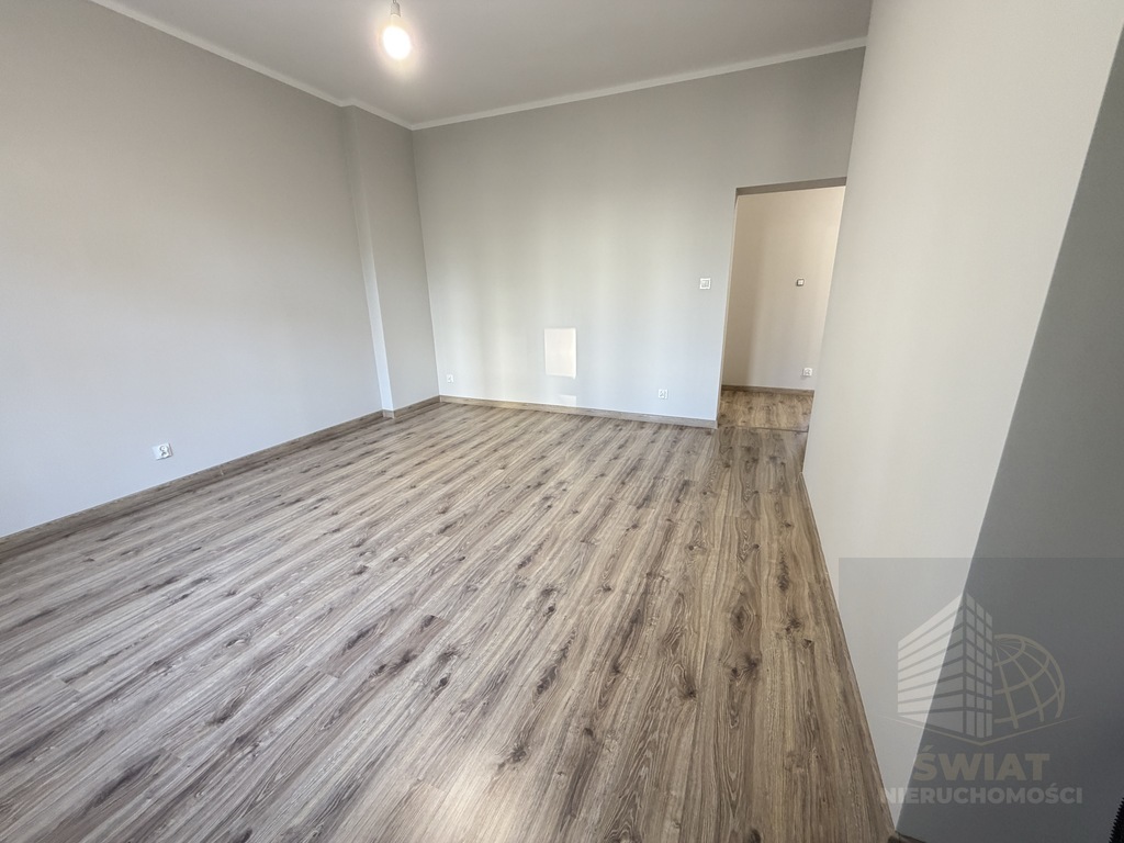 Przestronne 2-pokojowe mieszkanie po remoncie. (8)