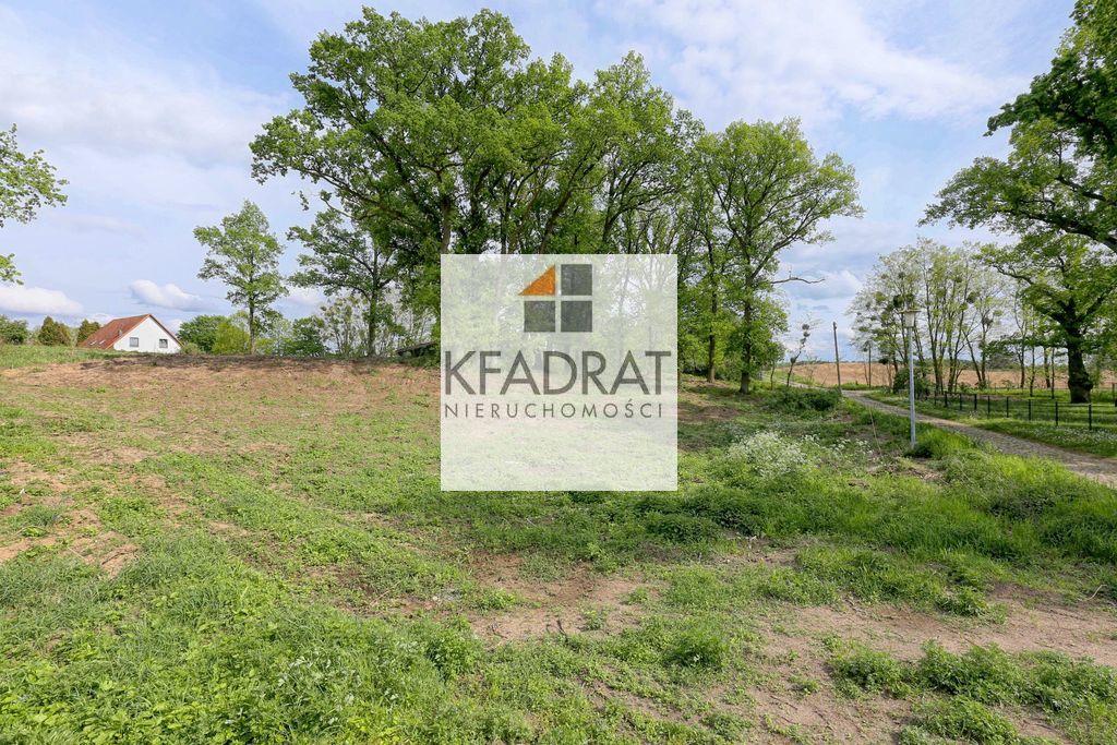 Niemcy - działki budowlane z wydanym pozwoleniem . (4)