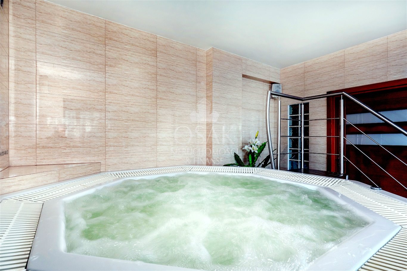 HIT! Dochodowy - wysokiej klasy hotel - z SPA (15)