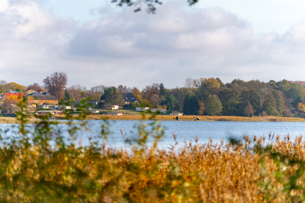 Malowniczo położona działka - jezioro Lubie (19)