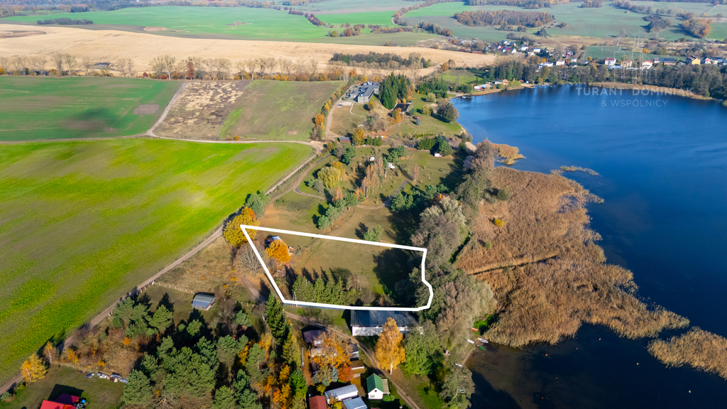 Malowniczo położona działka - jezioro Lubie (8)