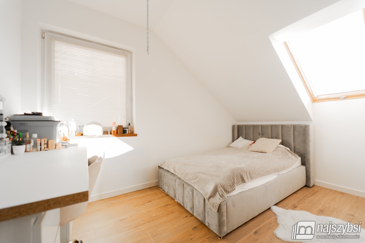 Grzędzice - Nowoczesny dom w zielonej enklawie (13)