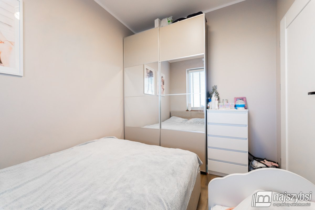 Grzędzice - Nowoczesny dom w zielonej enklawie (19)