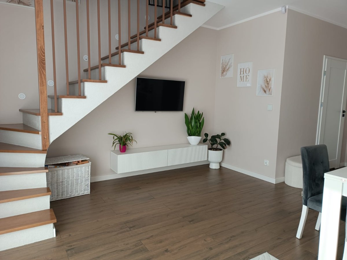 Grzędzice - Nowoczesny dom w zielonej enklawie (4)