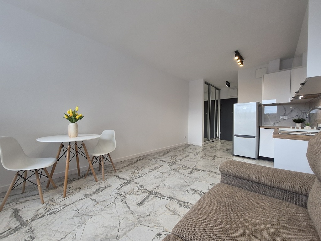 Centrum, kawalerka 27 mkw, ulica Miedziana 4. (7)