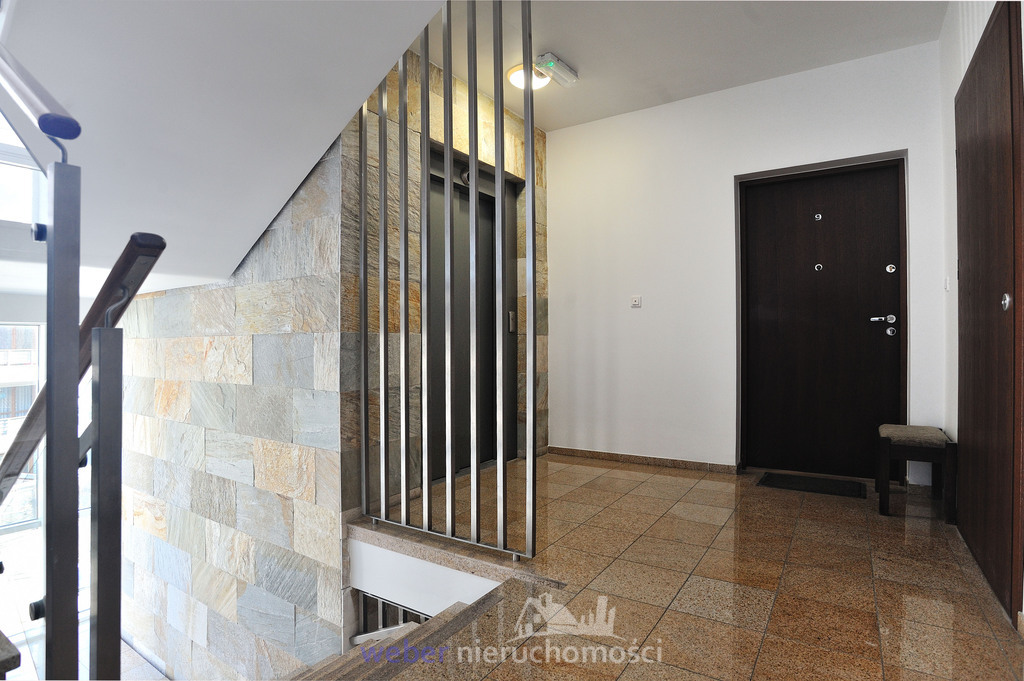 Stylowe mieszkanie 2-pokojowe blisko centrum (12)