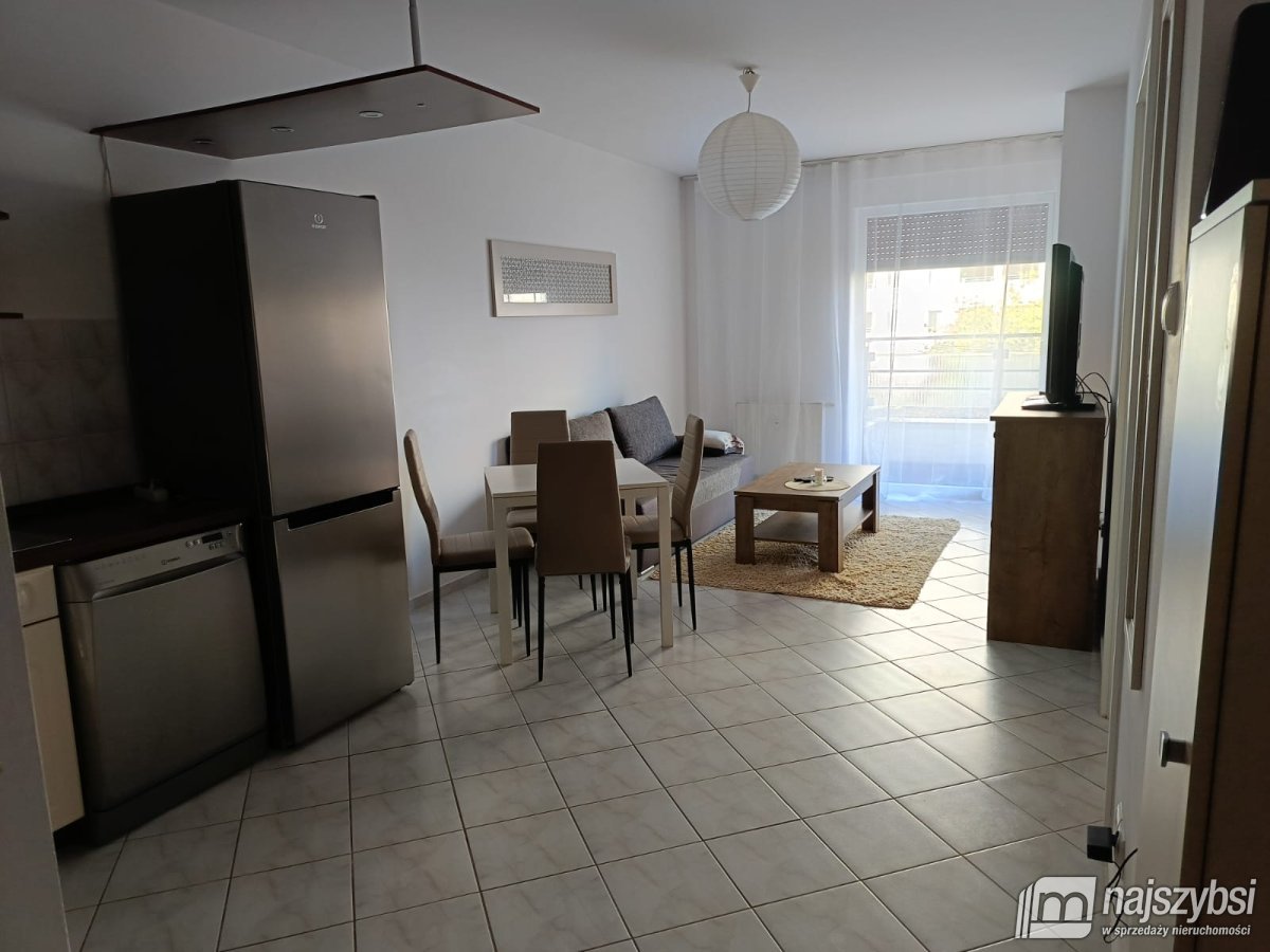 KOŁOBRZEG- WYNAJEM 2 POK. MIESZKANIE 300M OD MORZA (2)