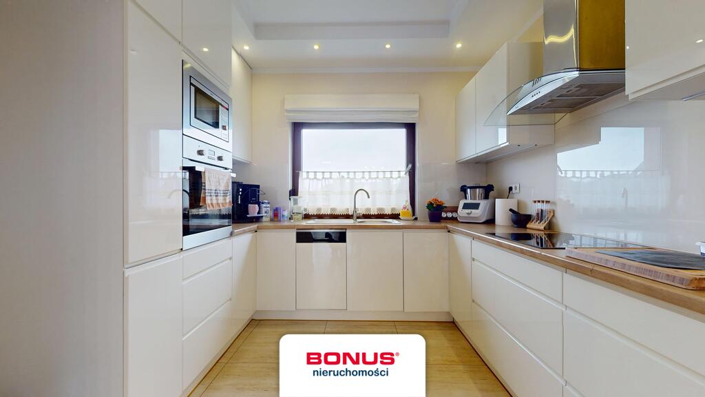 Nowoczesny dom z dużą działką, cena do negocjacji (4)