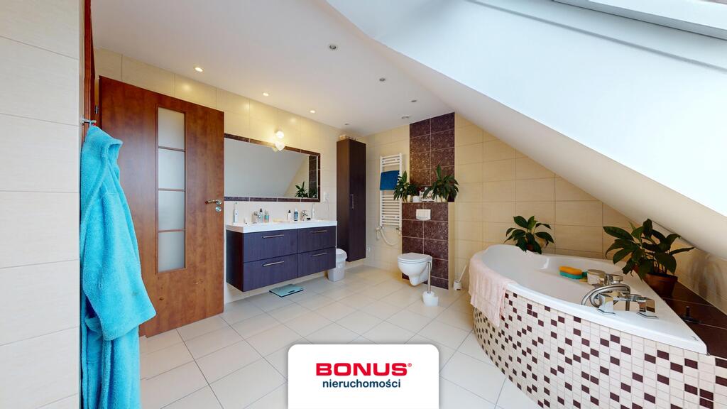 Nowoczesny dom z dużą działką, cena do negocjacji (13)