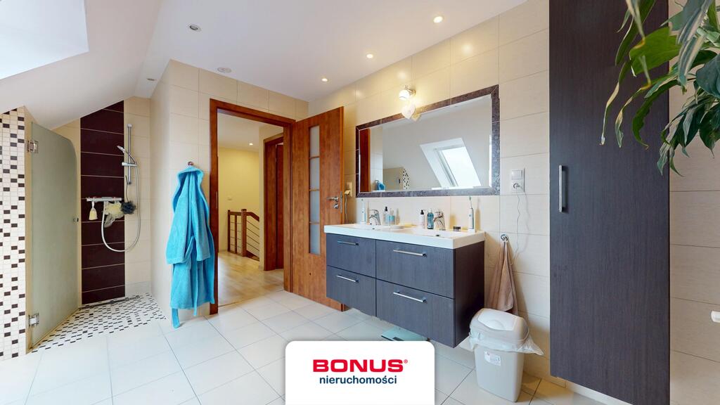 Nowoczesny dom z dużą działką, cena do negocjacji (14)