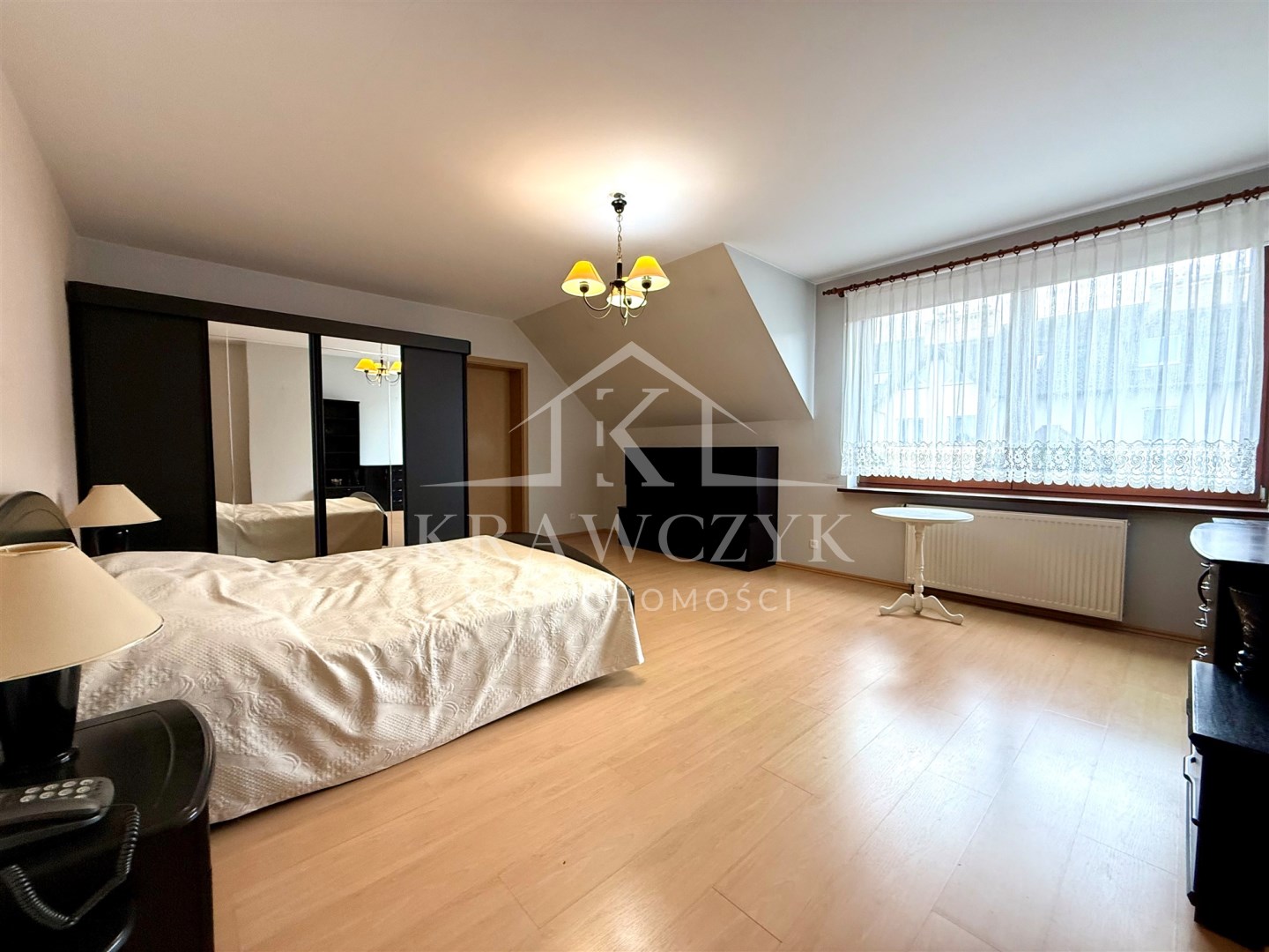 Gumieńce, Wolnostojący, Lokalizacja,Infrastruktura (10)